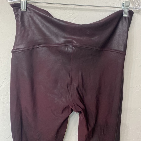 Spanx faux leather leggings size 2X.Purple - Picture 7 of 12